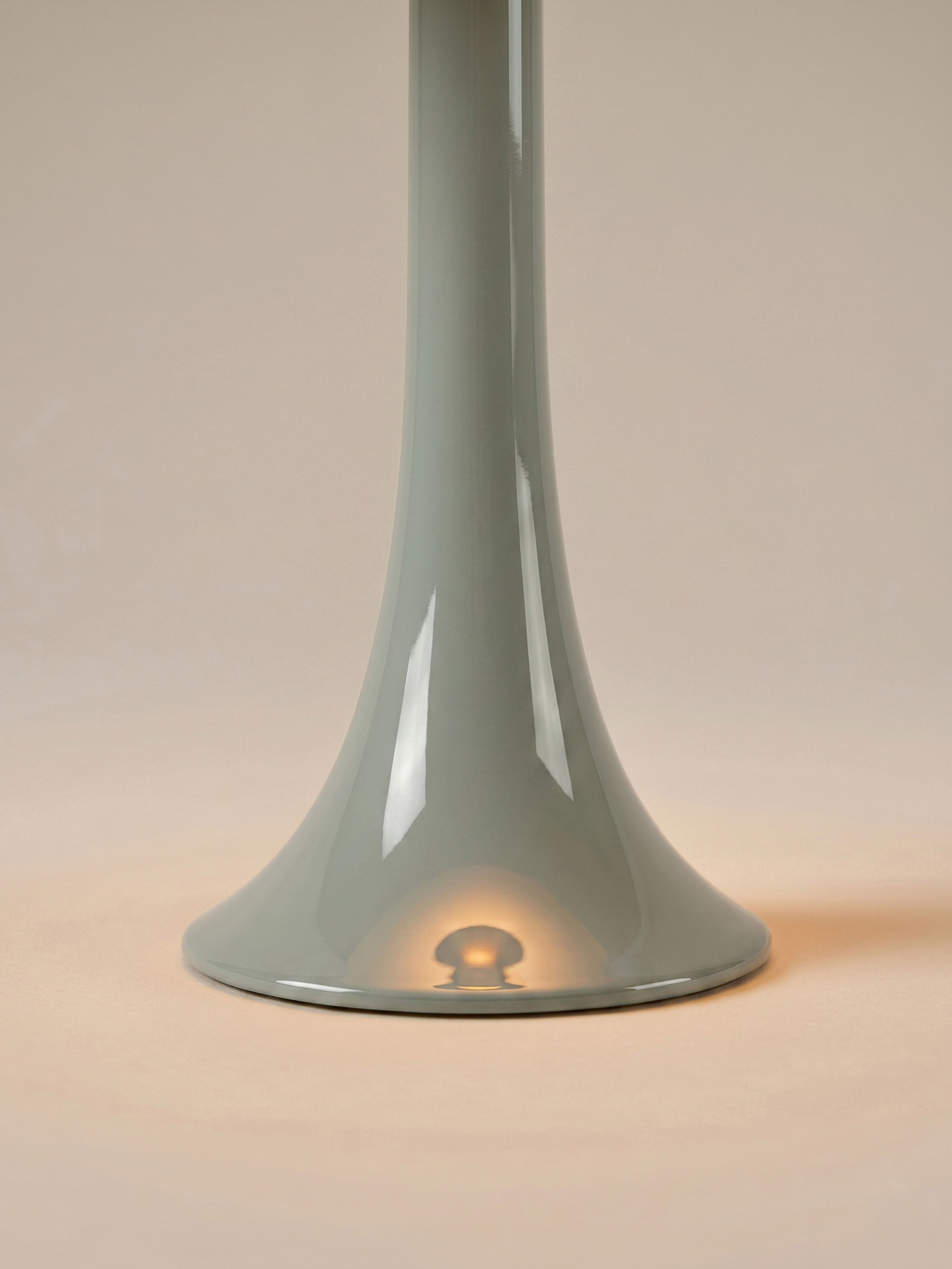 Nova Große tragbare Lampe | Burgunderrot