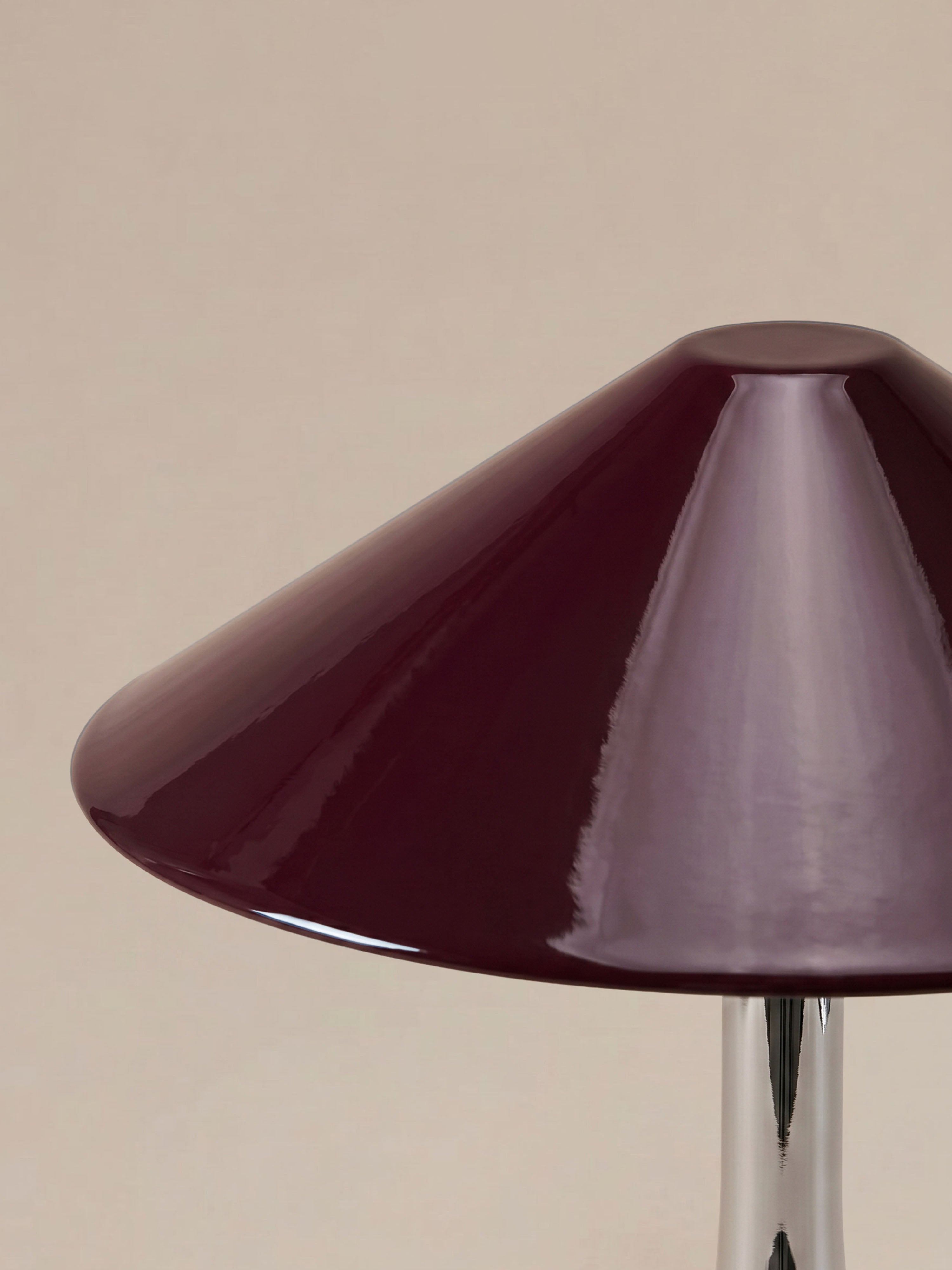 Nova Große tragbare Lampe | Burgunderrot