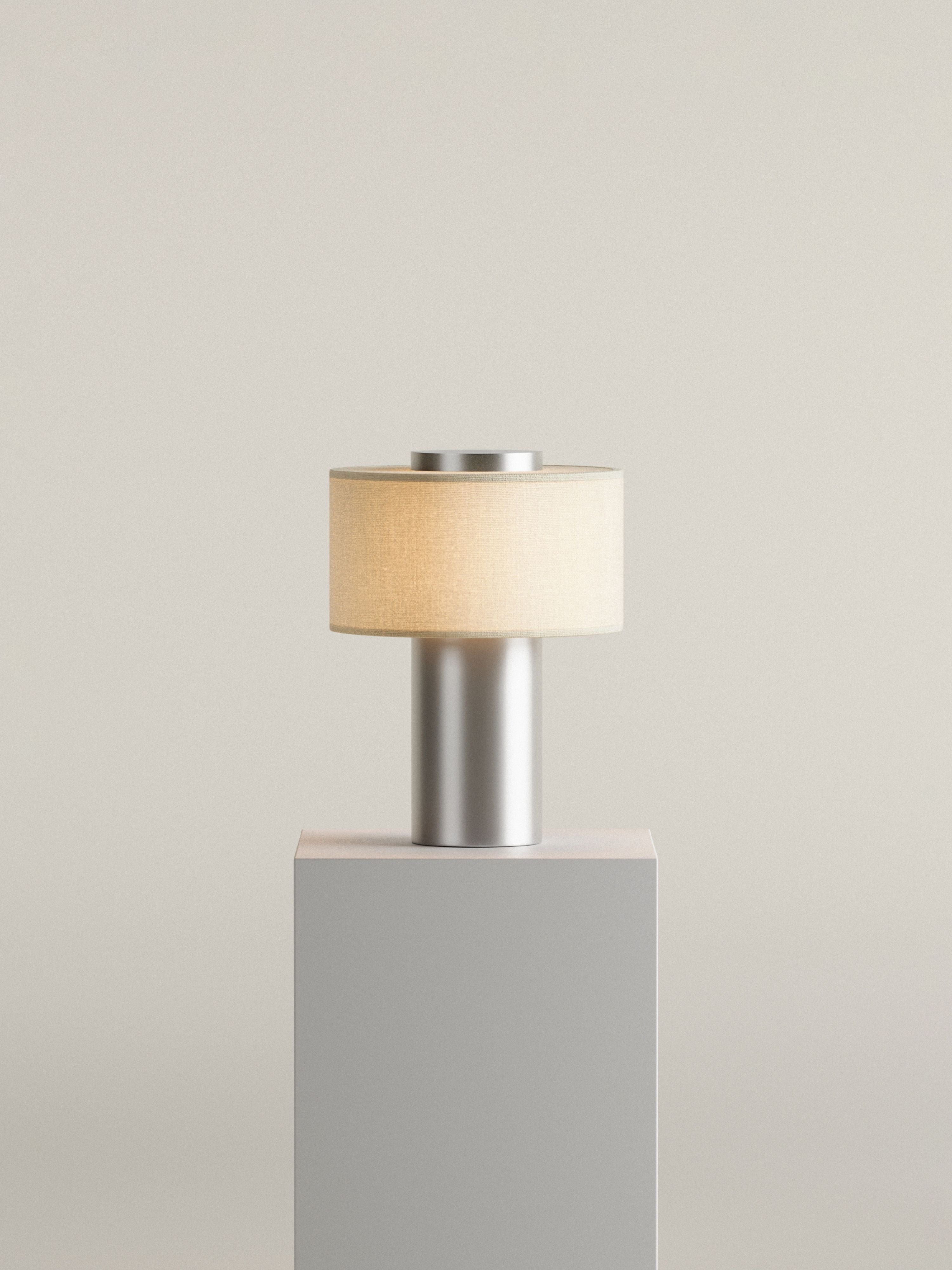 Auríe Tragbare Lampe | Satiniertes Aluminium