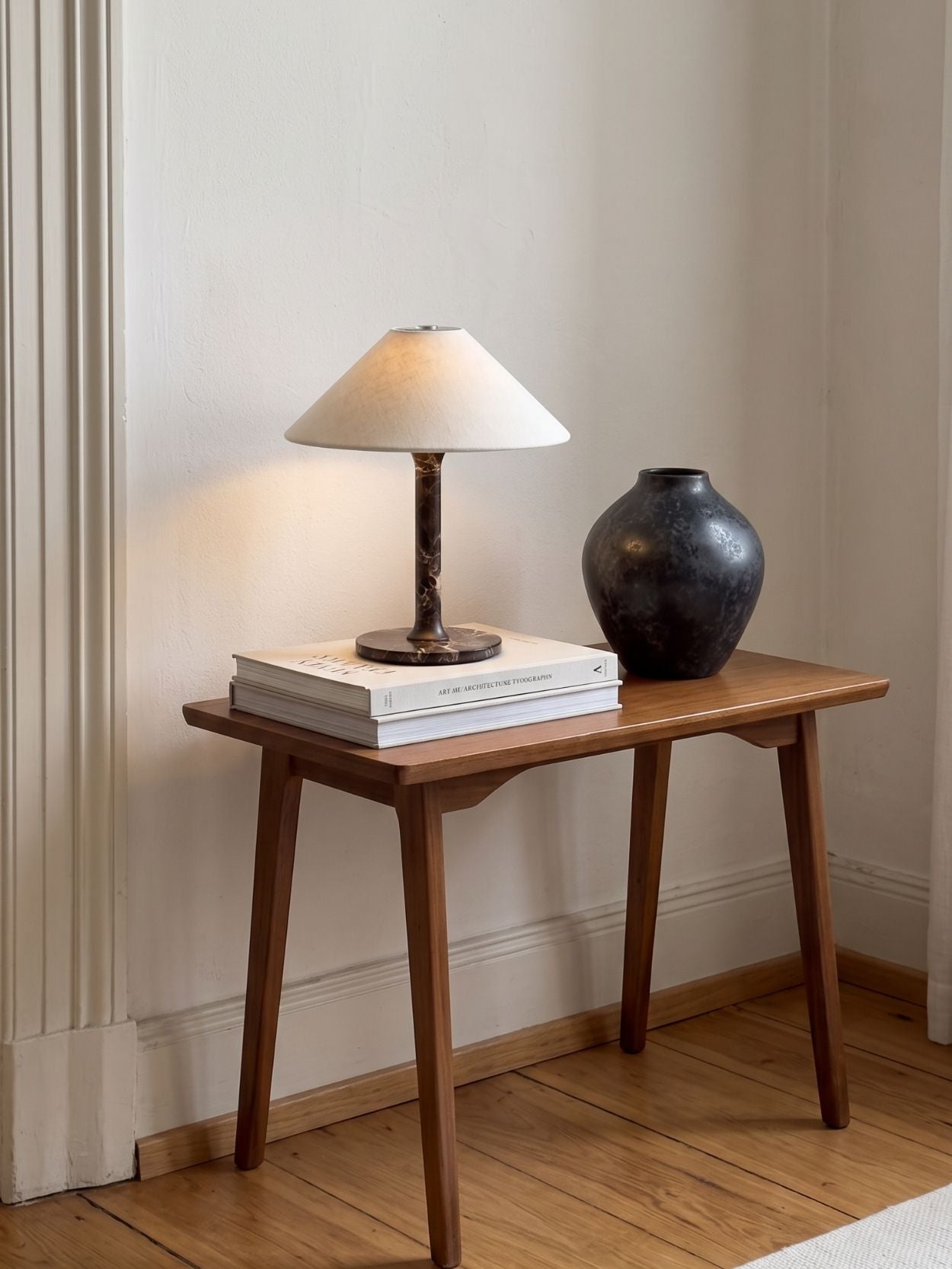 Das Original – Rossa Tragbare Lampe | Calacatta Viola & Leinen