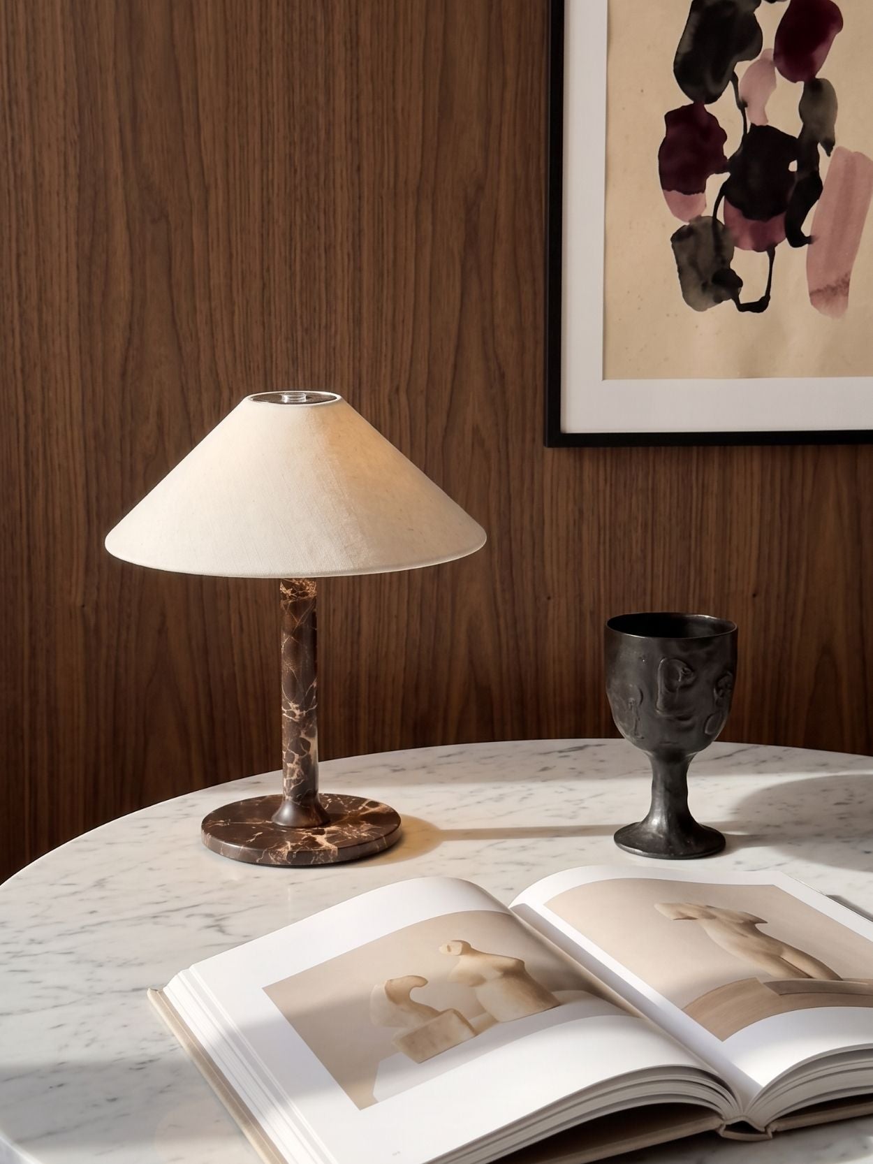 Das Original – Rossa Tragbare Lampe | Calacatta Viola & Leinen