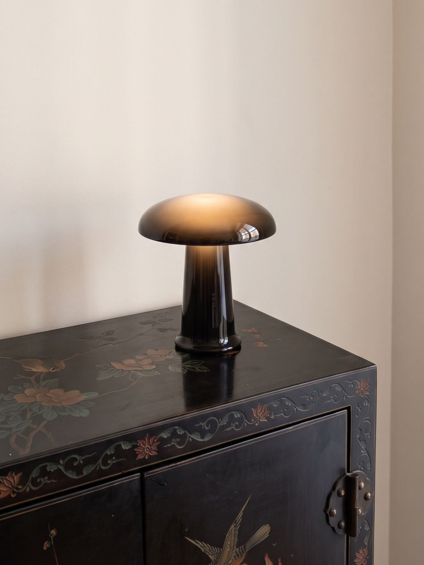 Cera Mini Portable Lamp | Black Glass