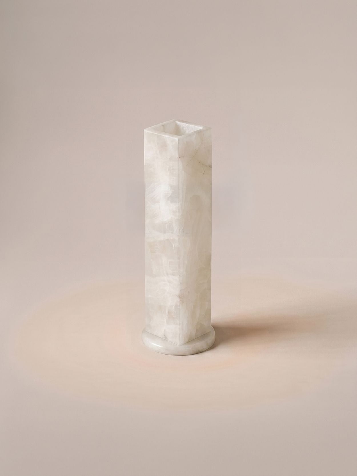 The Eva Vase | Alabaster