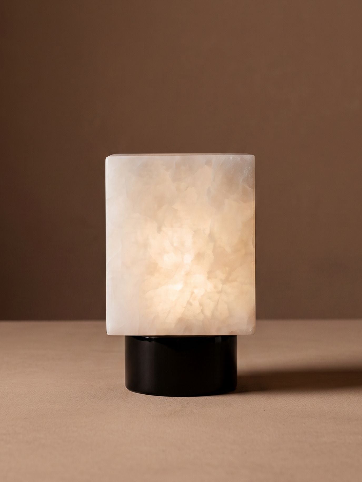 Forma Mini Tragbare Lampe | Alabaster & Klavierlack Schwarz