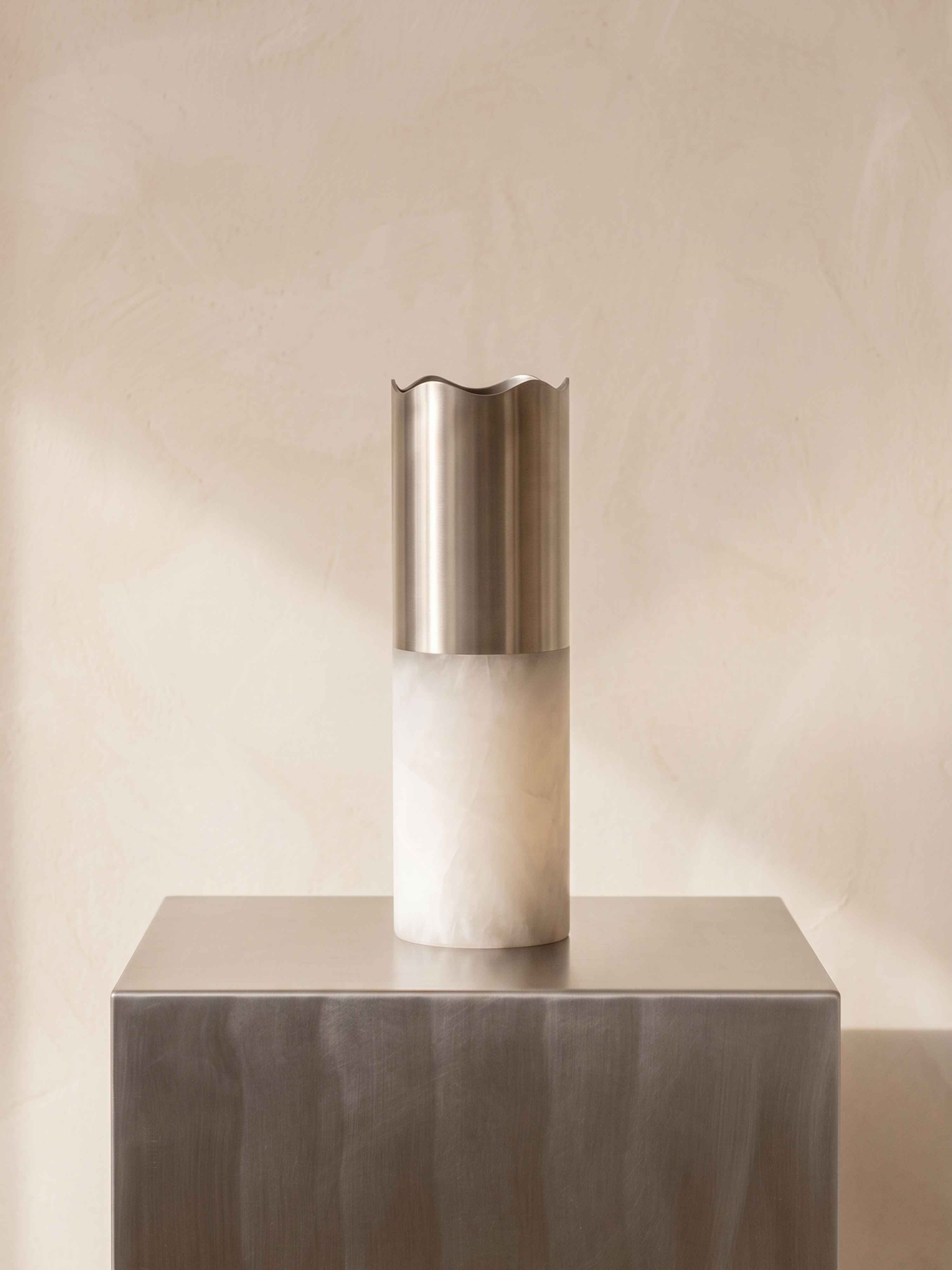 Forma Mini-Taschenlampe | Alabaster