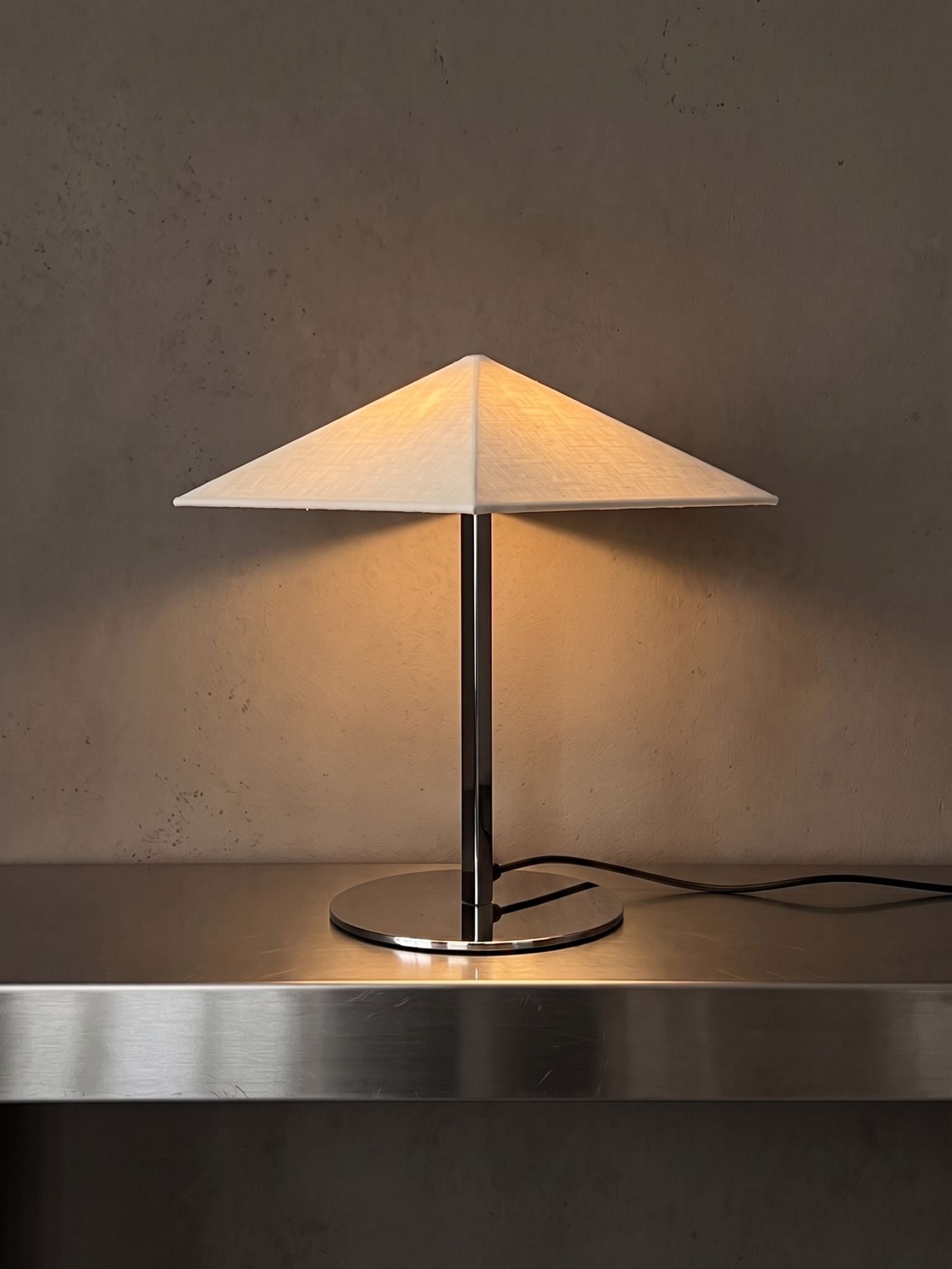 Vela Table Lamp | Chrome & Linen