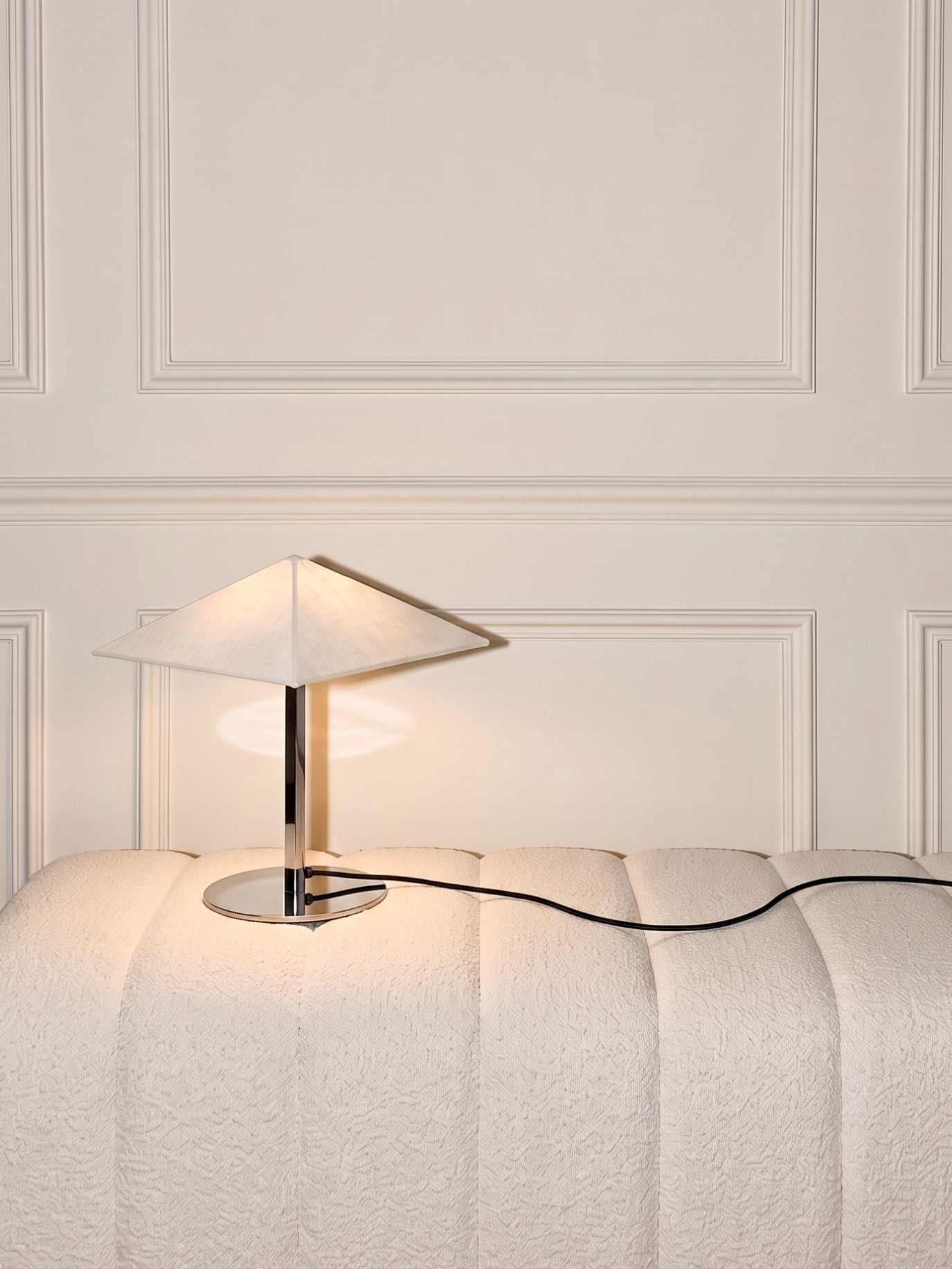 Vela Table Lamp | Chrome & Linen