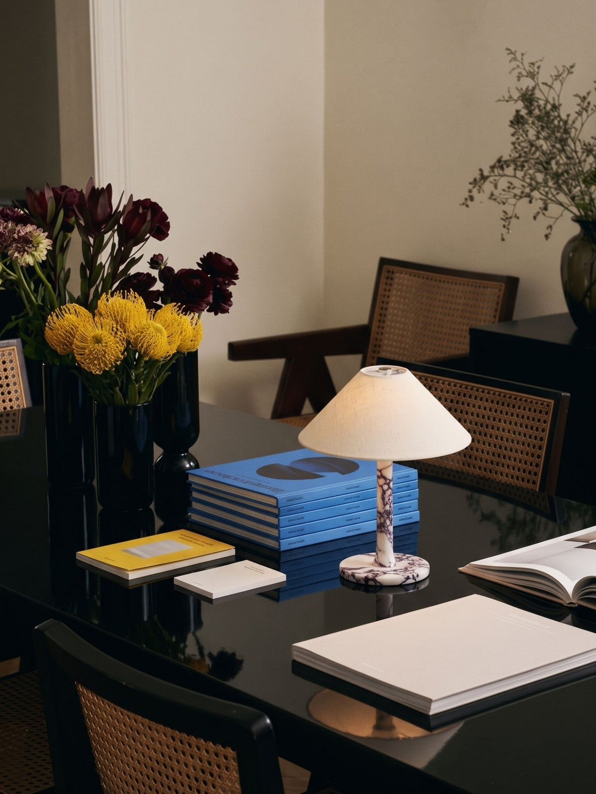 Rossa Tragbare Lampe | Calacatta Viola & Leinen