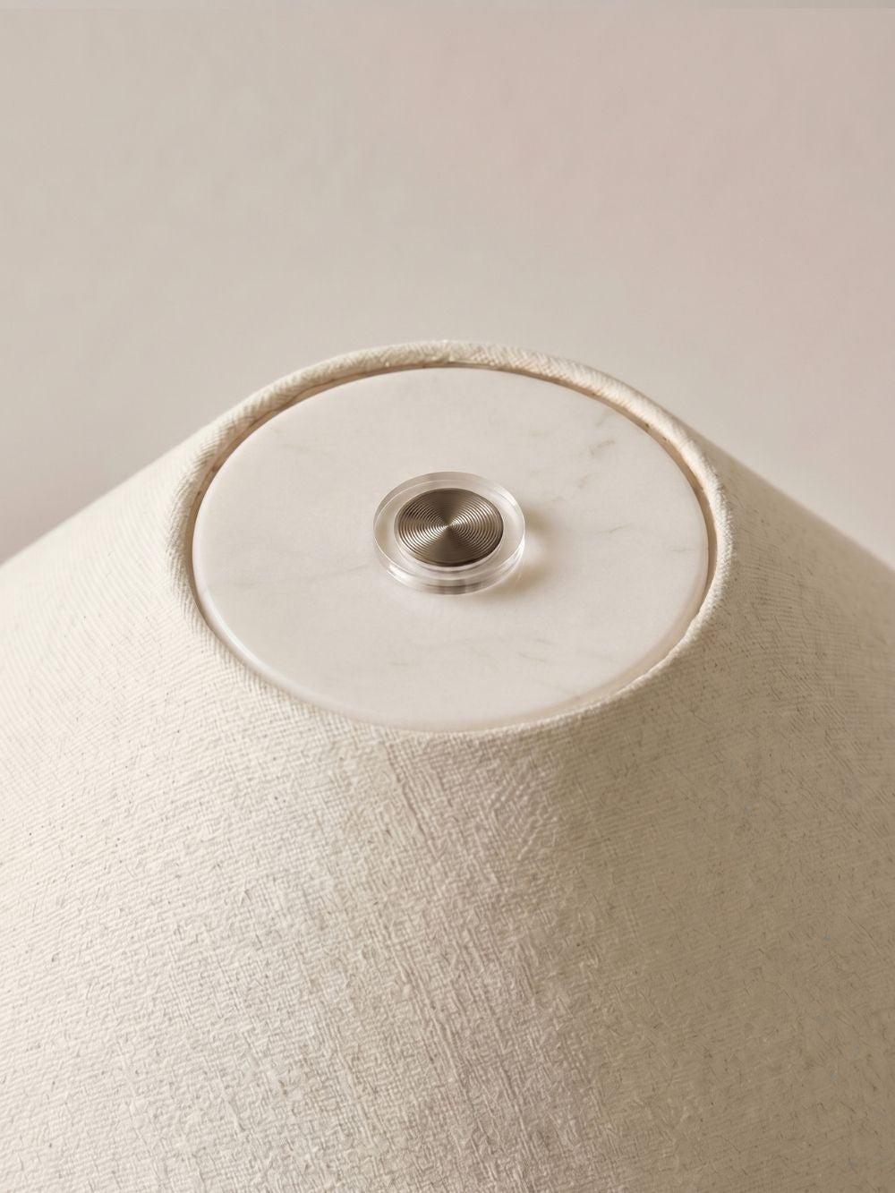 Das Original – Rossa Tragbare Lampe | Calacatta Viola & Leinen