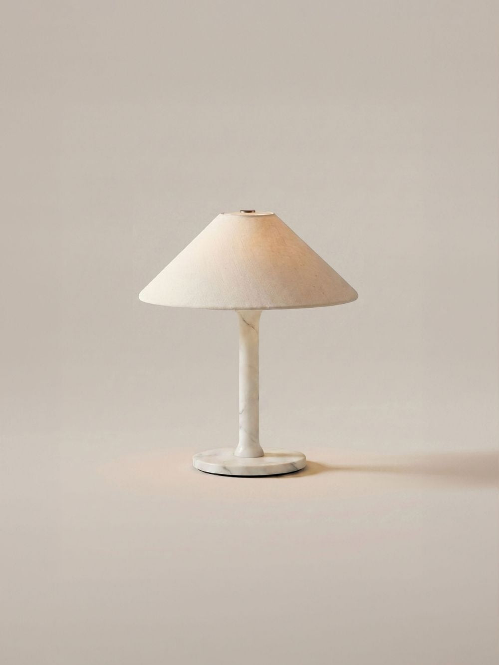 Das Original – Rossa Tragbare Lampe | Calacatta Viola & Leinen