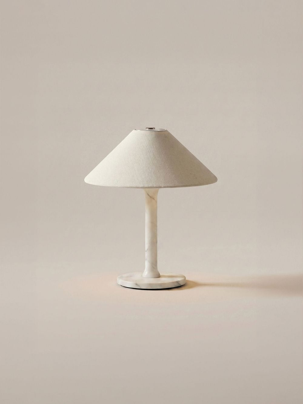 Das Original – Rossa Tragbare Lampe | Calacatta Viola & Leinen