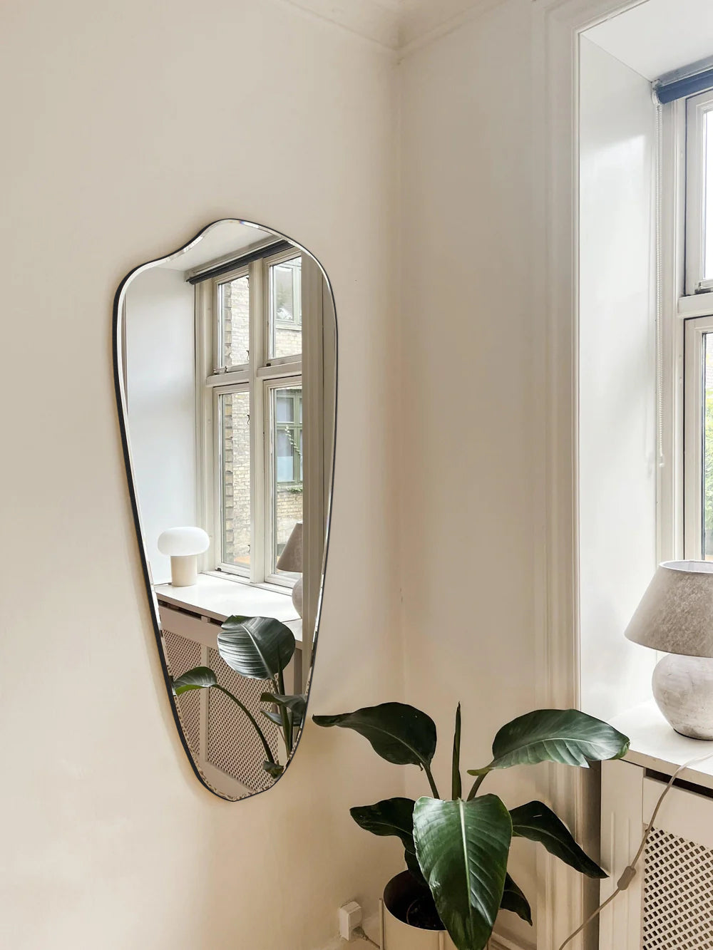 Vanaheim Mirror main image 1