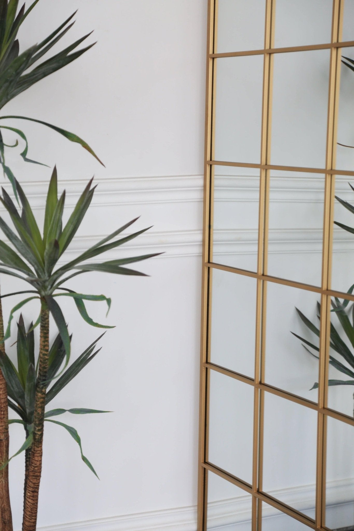 Grid Mirror No.1 | Großer Spiegel mit Goldrahmen 220 × 110 cm - Blossholm