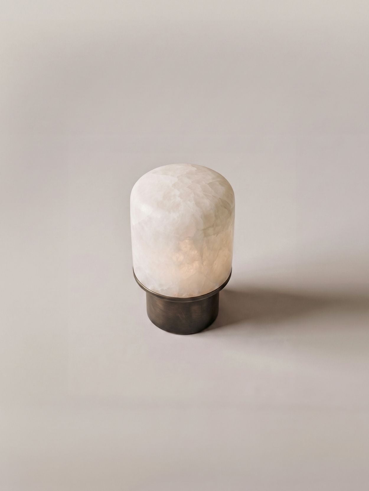 Das Original – Rossa Tragbare Lampe | Calacatta Viola & Leinen
