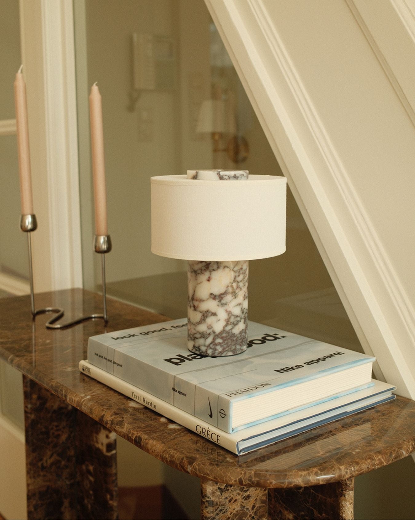 Auríe tragbare Lampe | Calacatta Viola Marmor und Leinen