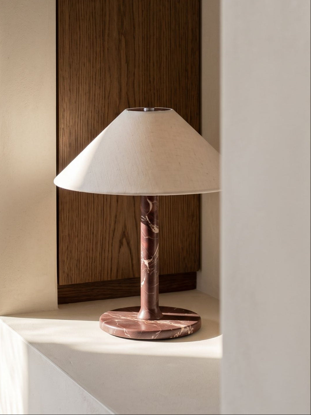 Das Original – Rossa Tragbare Lampe | Calacatta Viola & Leinen
