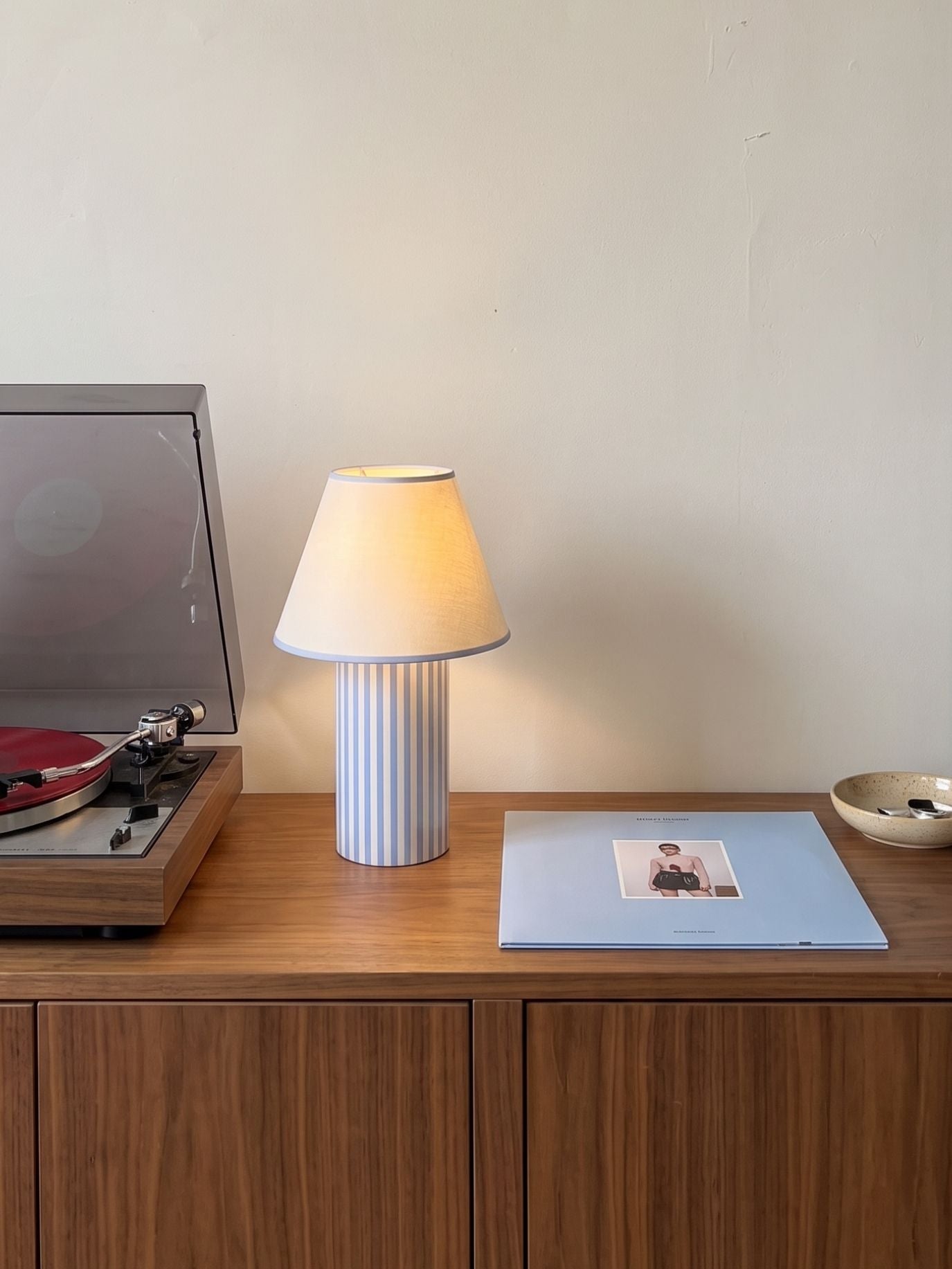 Das Original – Rossa Tragbare Lampe | Calacatta Viola & Leinen