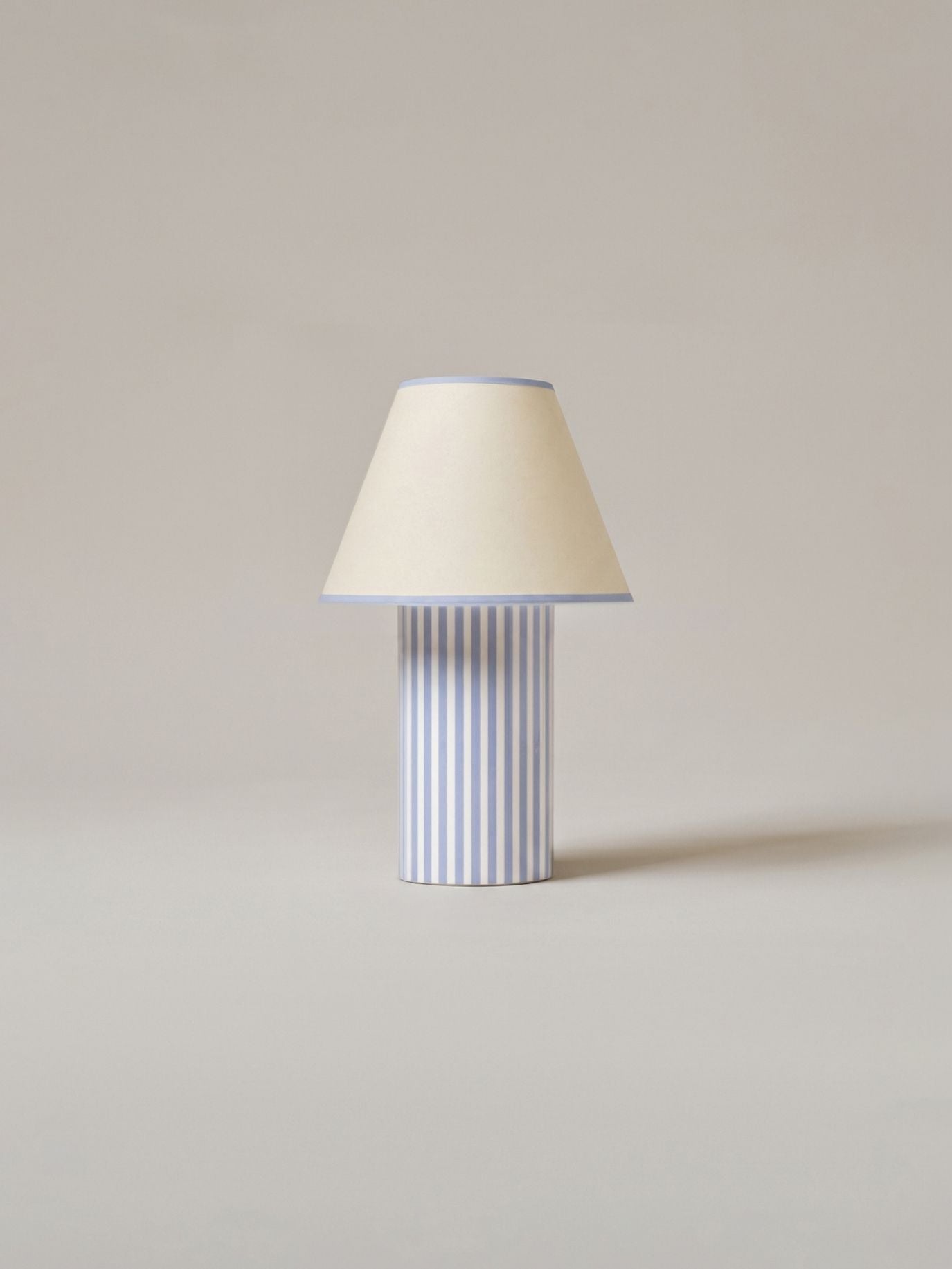 Das Original – Rossa Tragbare Lampe | Calacatta Viola & Leinen