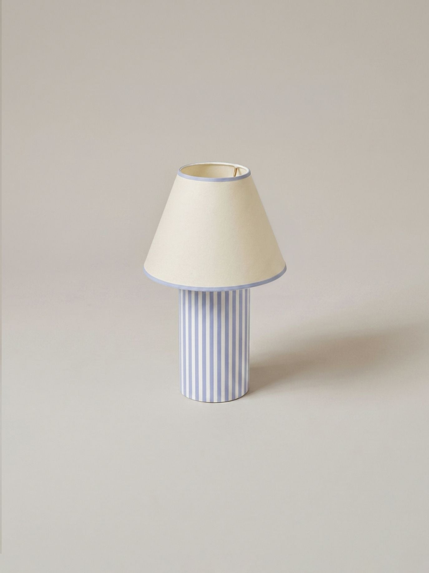 Das Original – Rossa Tragbare Lampe | Calacatta Viola & Leinen