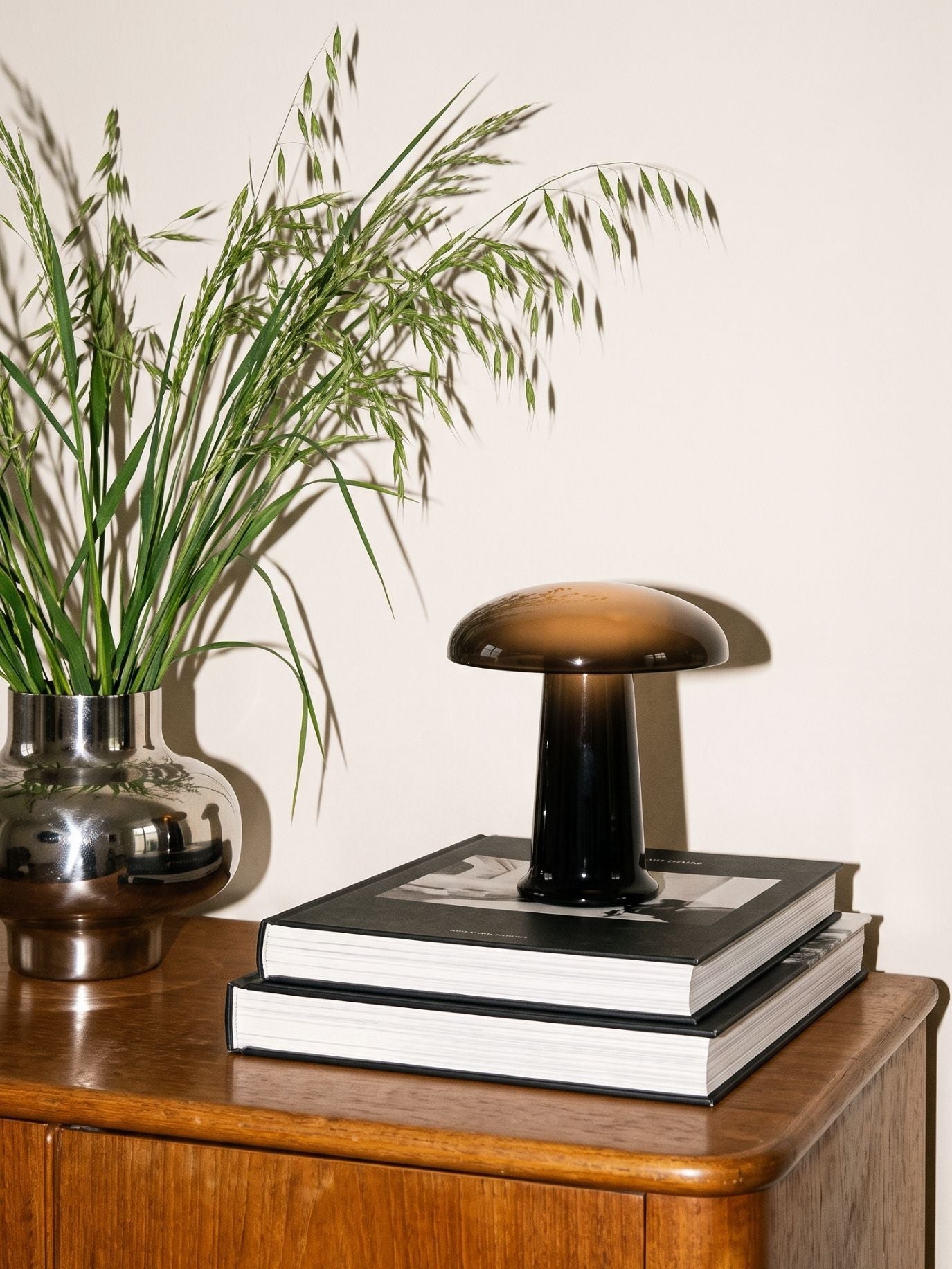 Cera Mini Portable Lamp | Black Glass