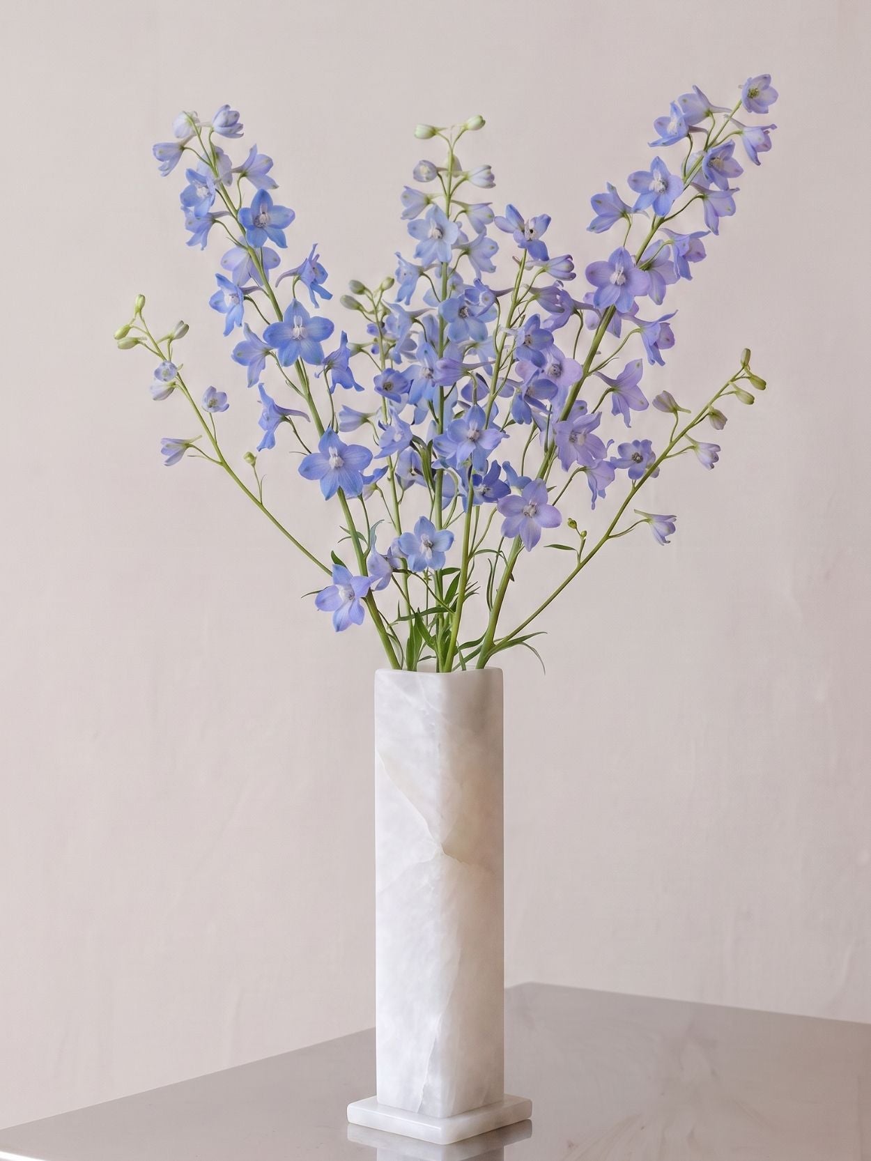 The Eva Vase | Alabaster