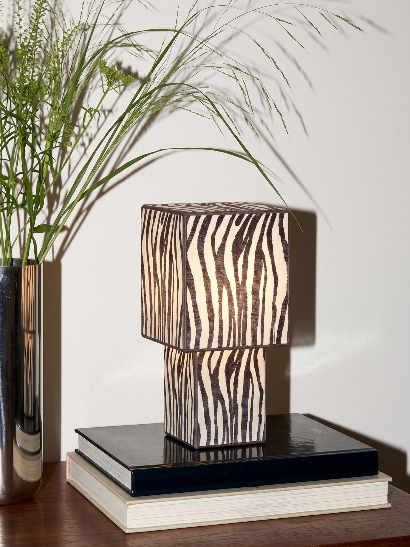 Forma Lamp Portable | Limited Edition (Zebra)