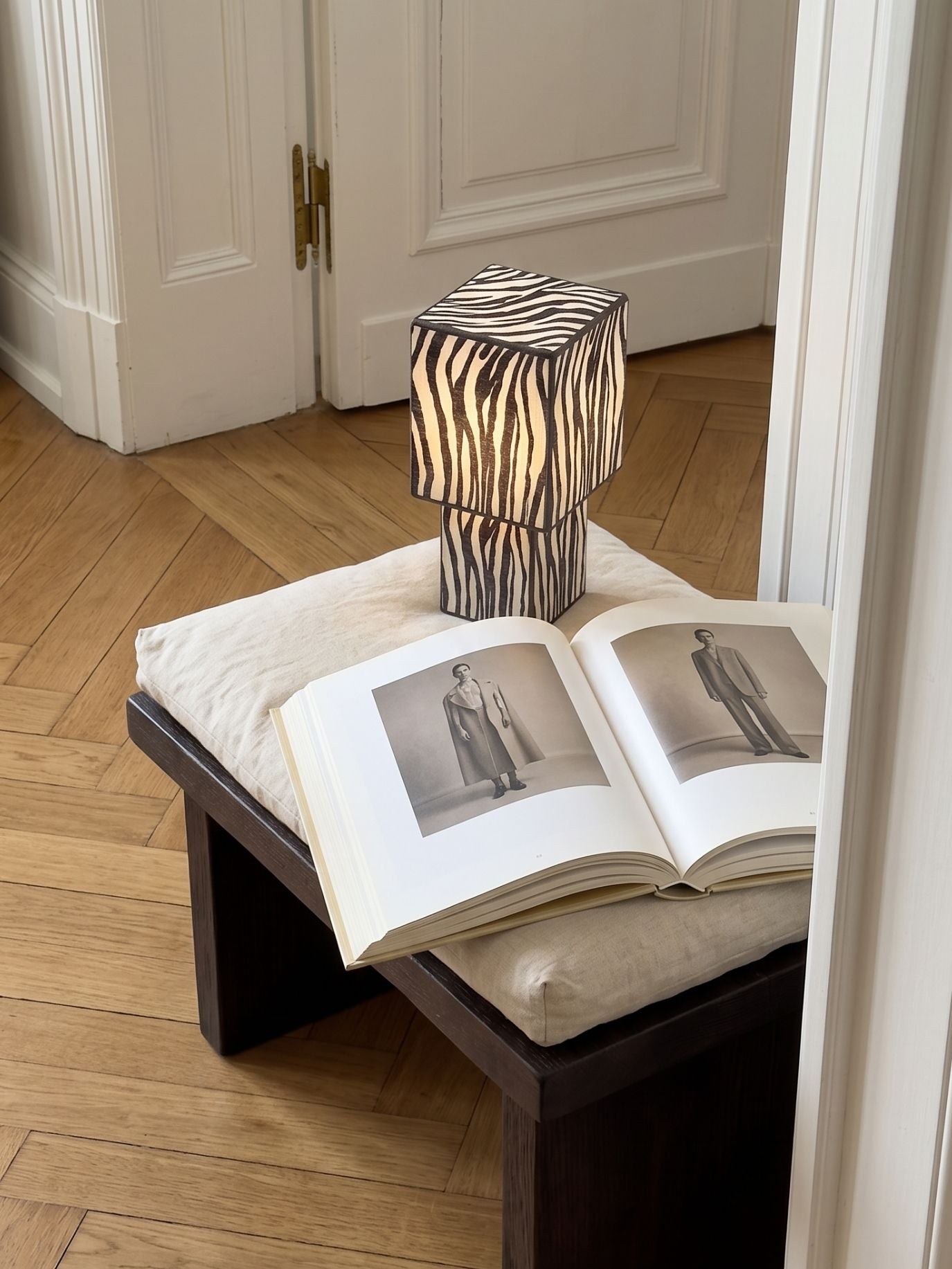 Forma Lamp Portable | Limited Edition (Zebra)