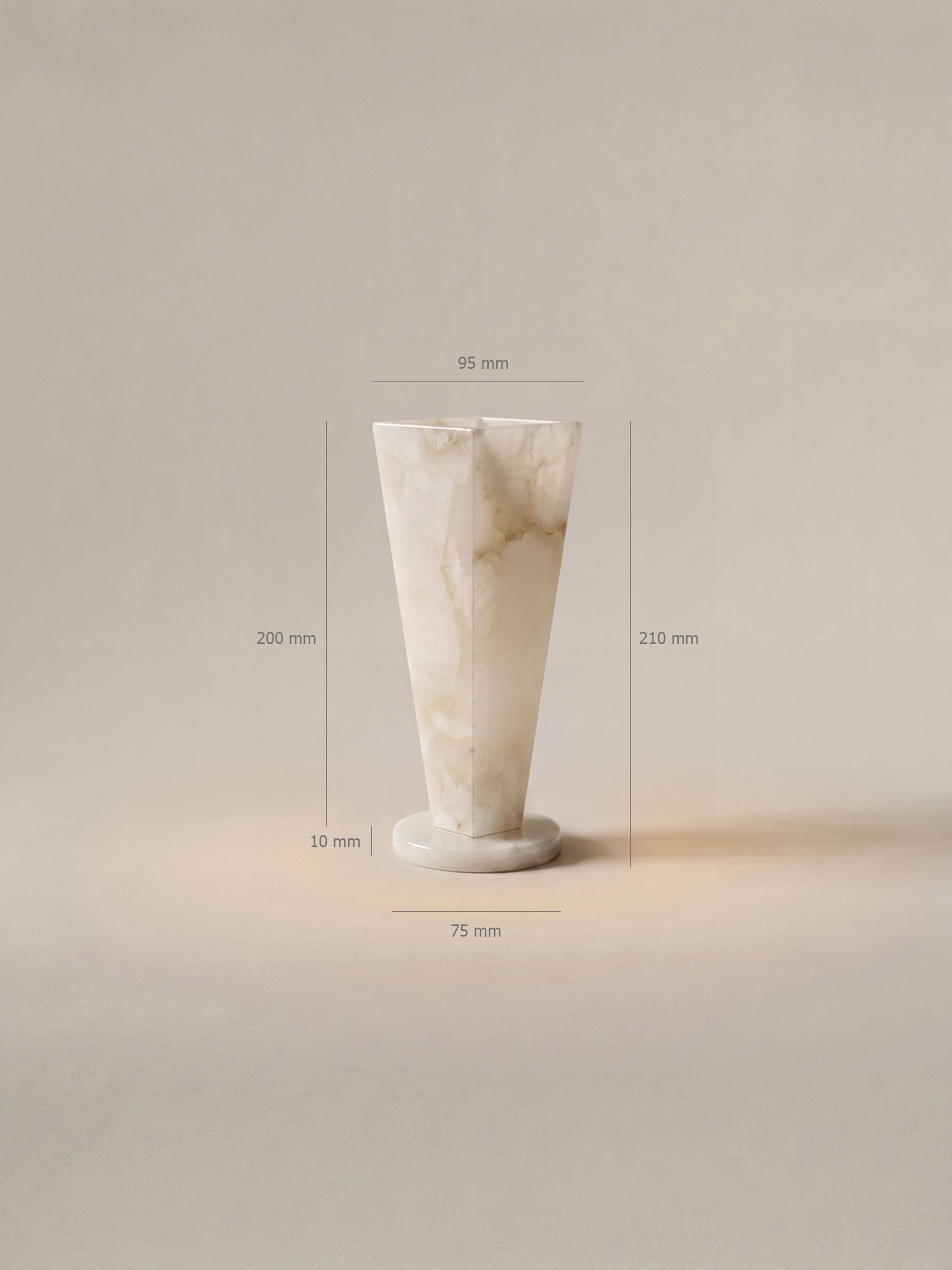 The Elva Vase | Alabaster