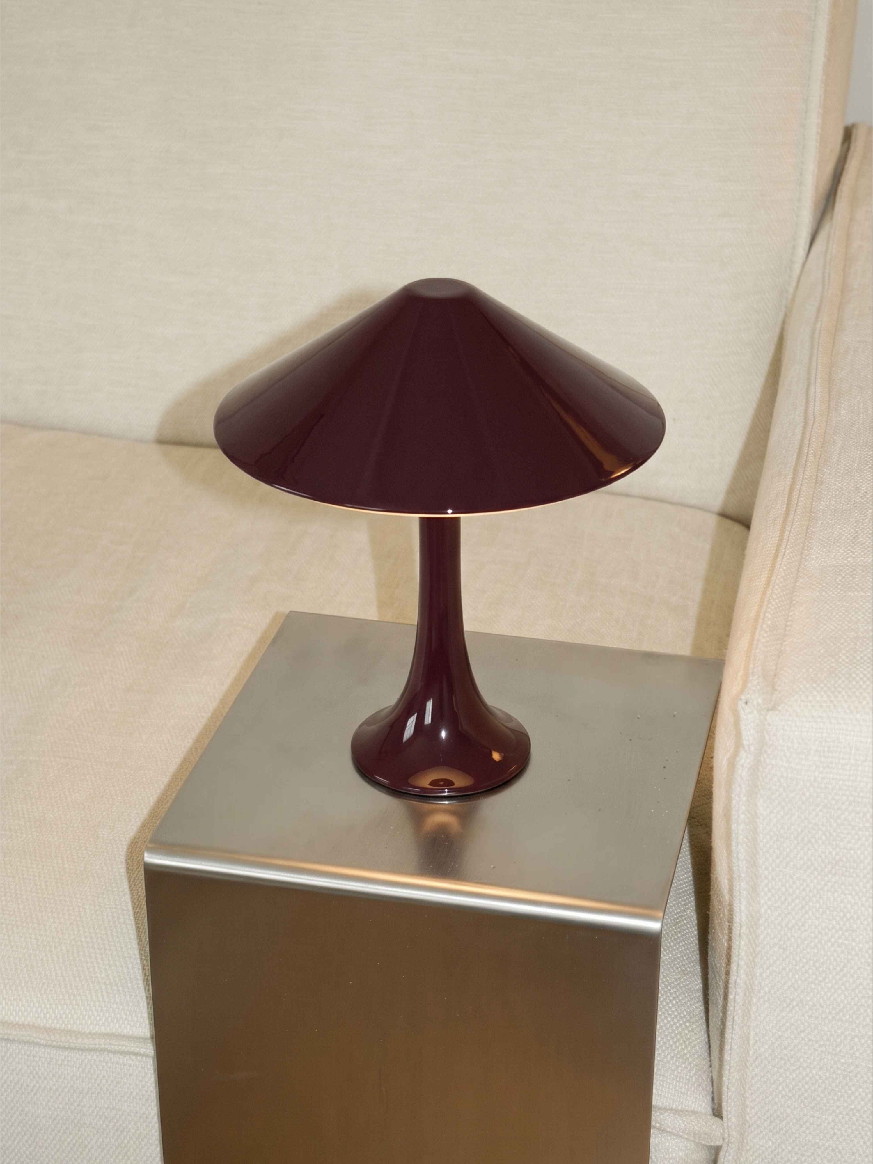 Nova Große tragbare Lampe | Burgunderrot