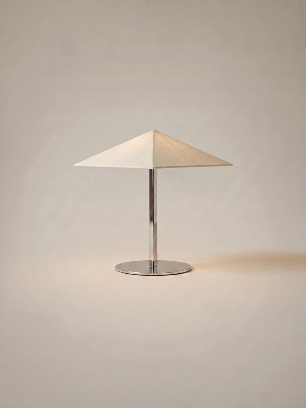 Vela Table Lamp | Chrome & Linen