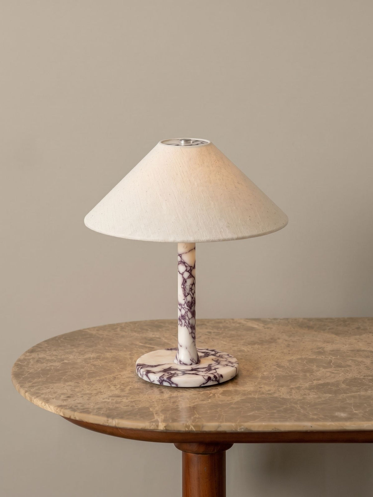 Rossa Tragbare Lampe | Calacatta Viola & Leinen