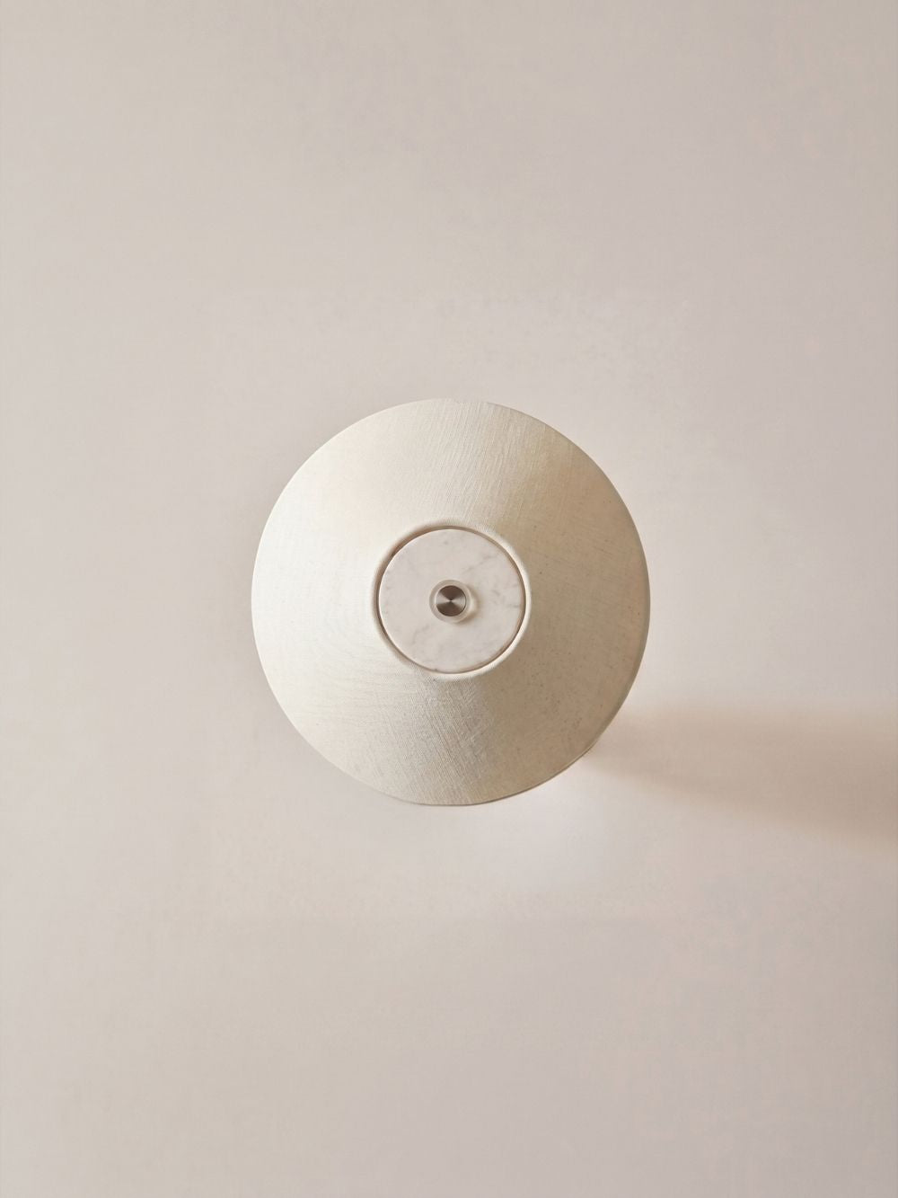 Das Original – Rossa Tragbare Lampe | Calacatta Viola & Leinen