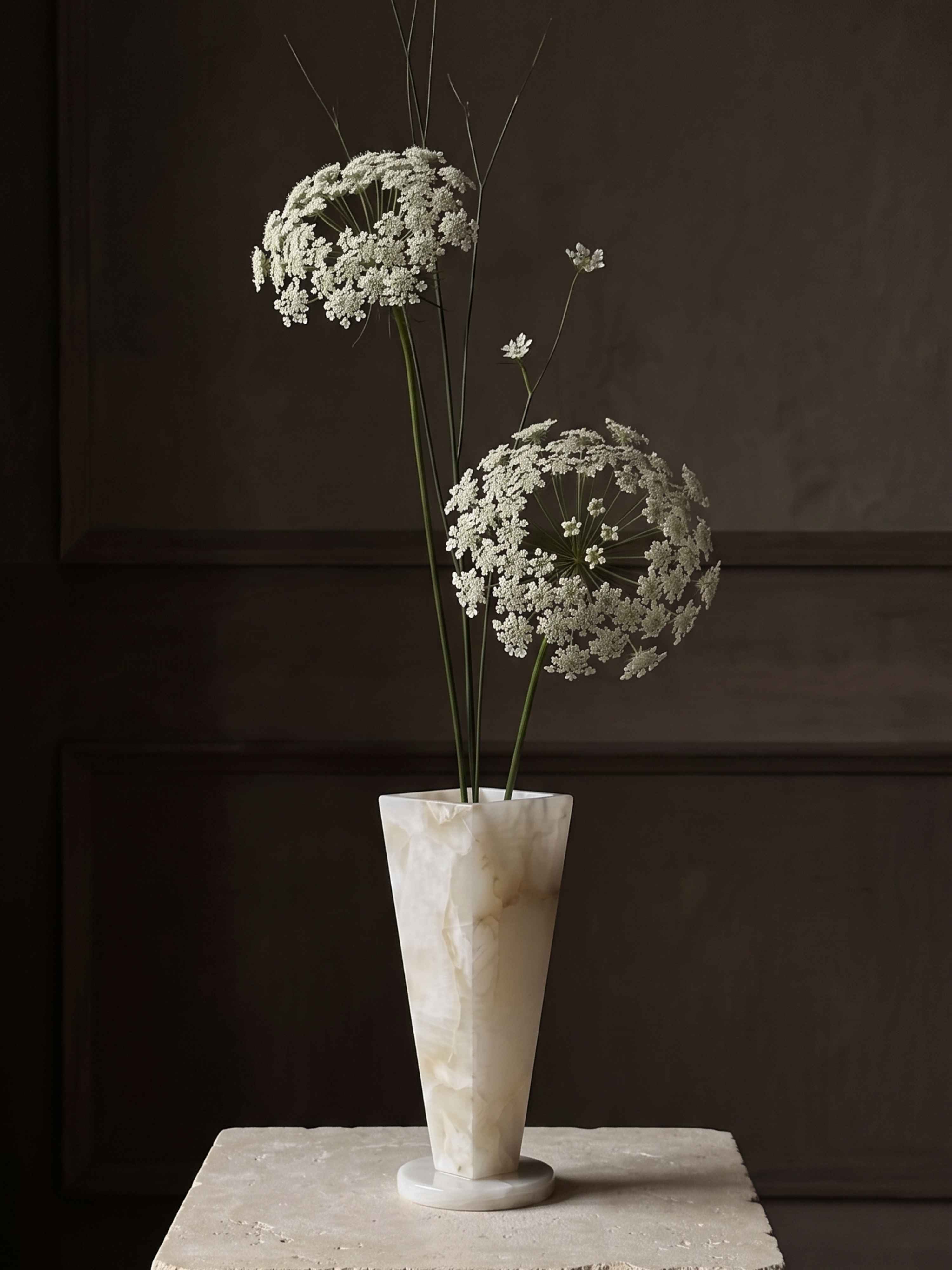 The Elva Vase | Alabaster