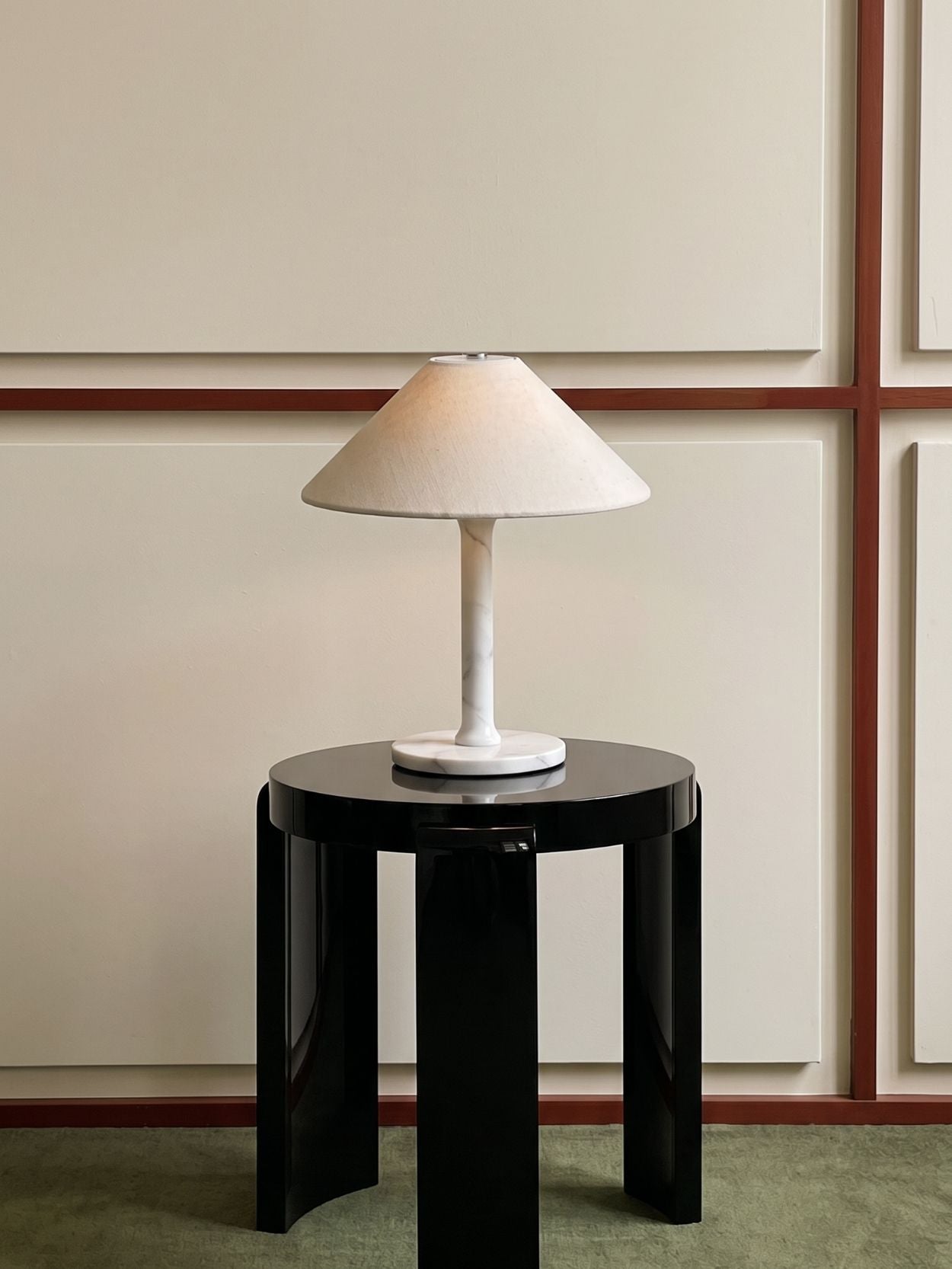 Das Original – Rossa Tragbare Lampe | Calacatta Viola & Leinen
