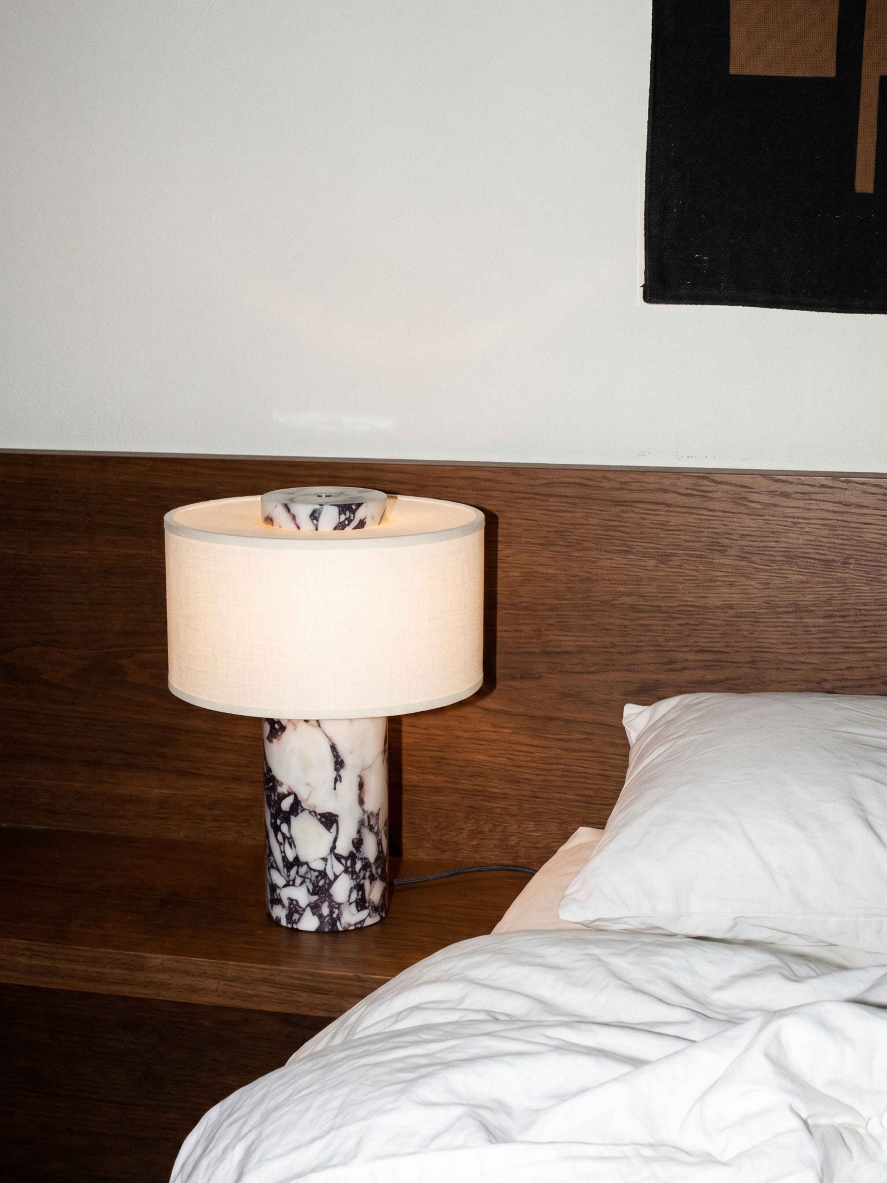 Auríe Large Lamp | Calacatta Viola